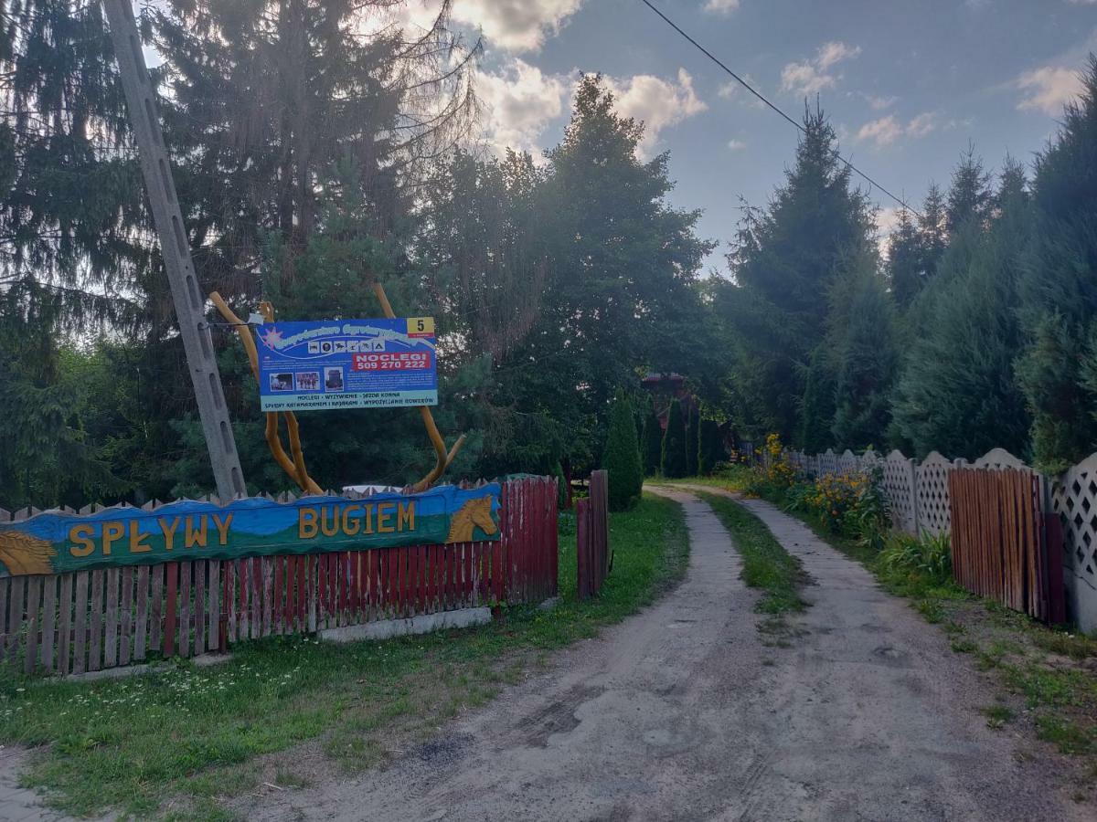 Noclegi-Splywy Bugiem Slawatycze Exteriér fotografie